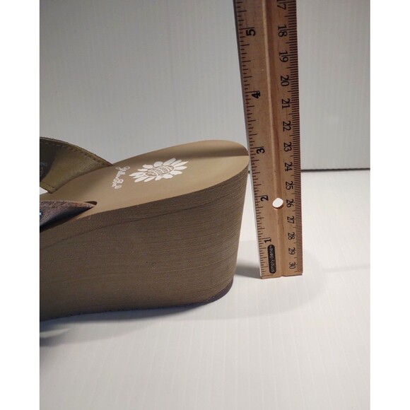 Yellow Box 7.5 Flip Flops Wedge Rhinestone Leather Upper Beach Wedding Resort - Picture 8 of 8